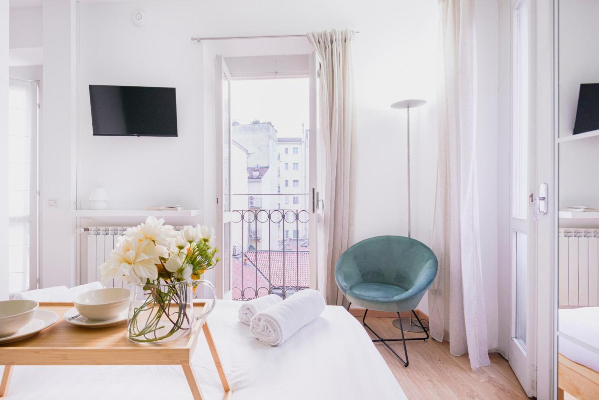 Amazing Flat Near Duomo & Colonne Di San Lorenzo By Easylife Milan Exterior photo